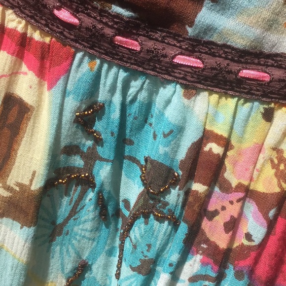 Festive knee length skirt. - Picture 3 of 3